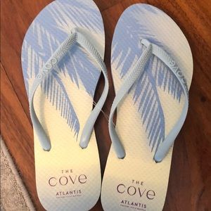 The Cove Atlantis flip flop
